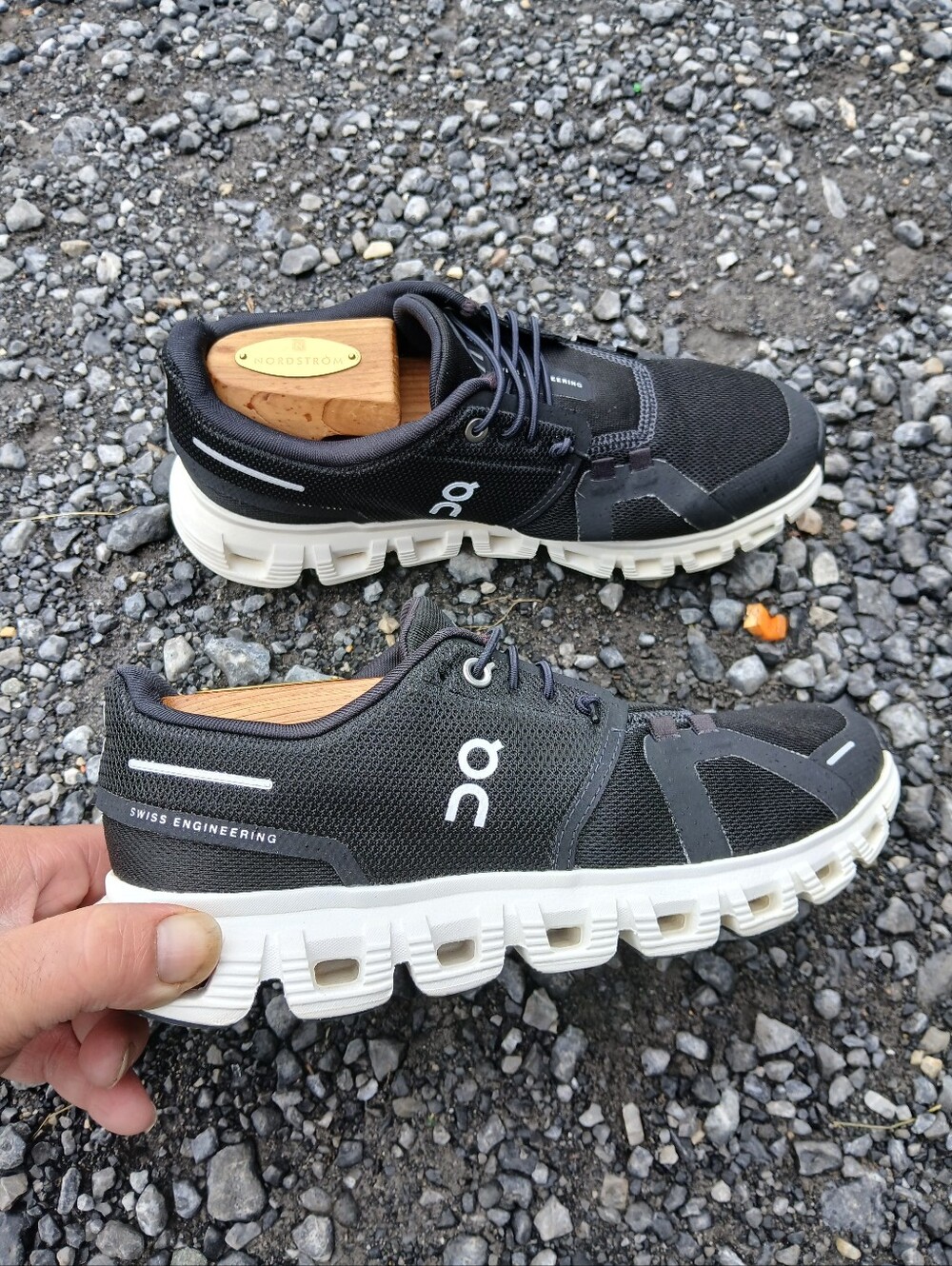 On Cloud 6 Comfort/Athletic Medical Field Shoes Size 6.5 for Women - Picture 2 of 9